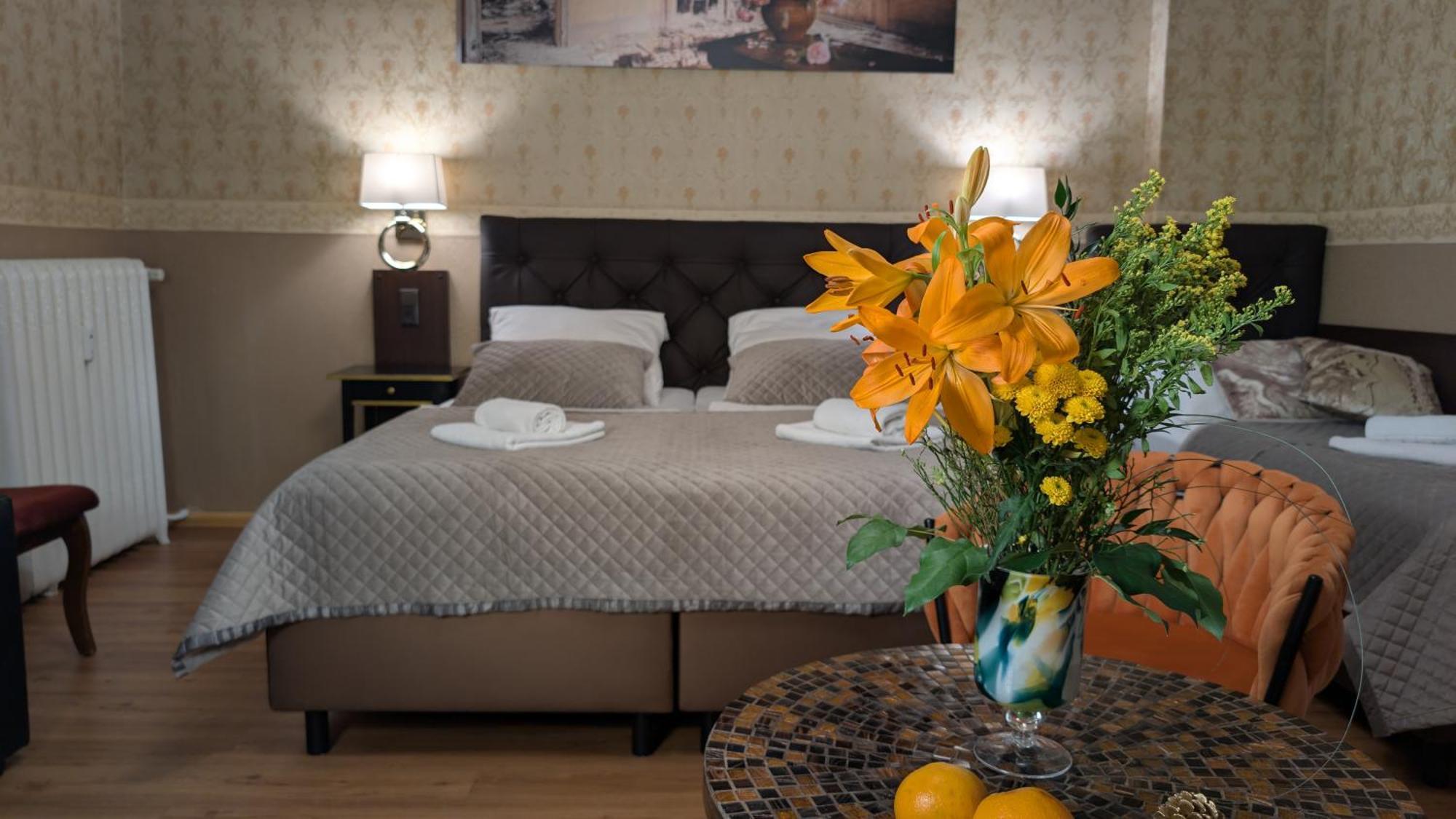Hotel Pension Bella เบอร์ลิน ภายนอก รูปภาพ