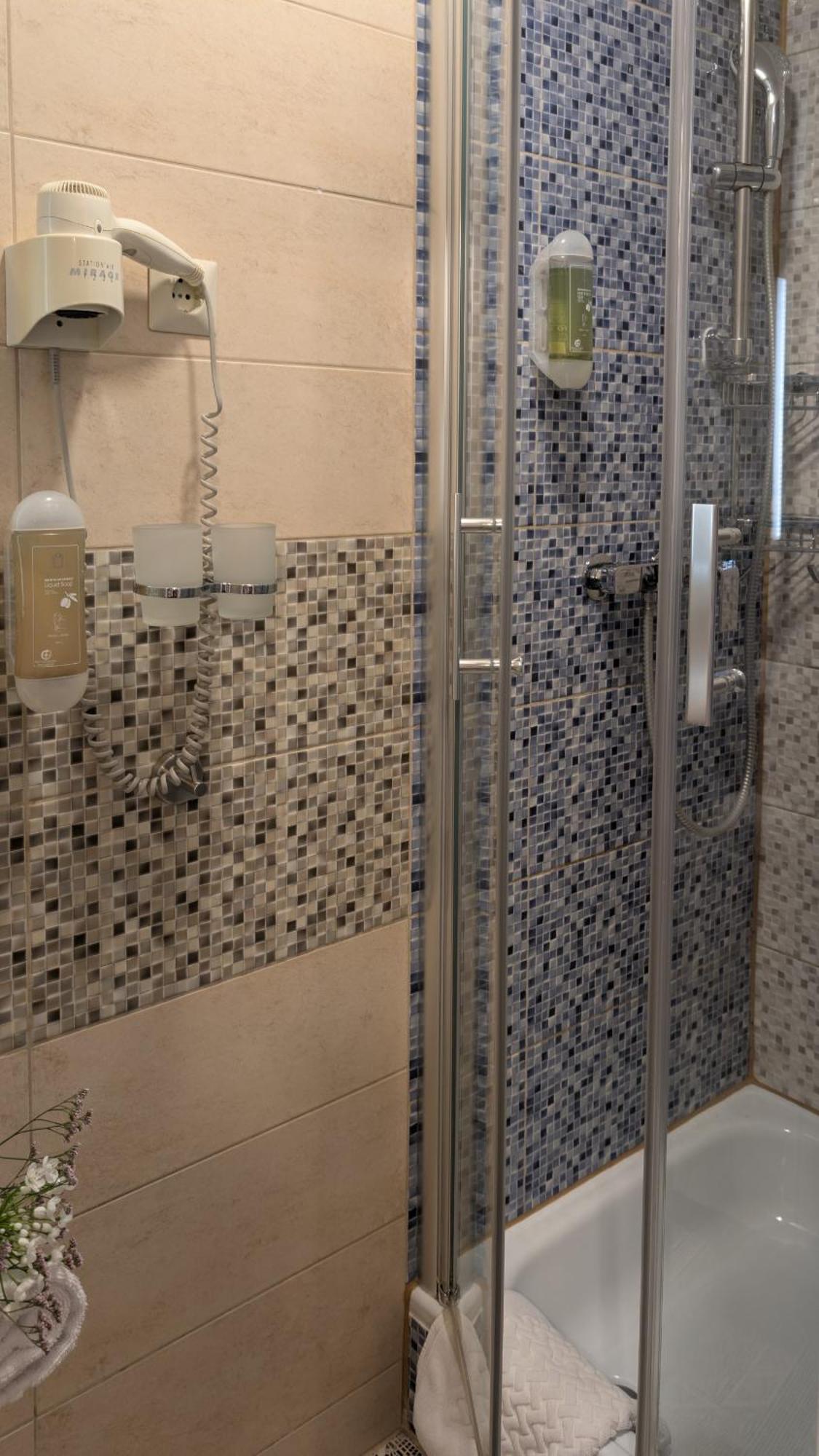Hotel Pension Bella เบอร์ลิน ภายนอก รูปภาพ