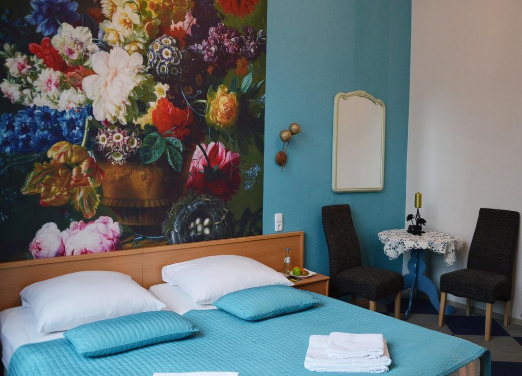 Hotel Pension Bella เบอร์ลิน ภายนอก รูปภาพ